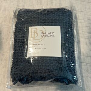 Ballard Designs Hazel Waffle sham indigo (navy) FB373 IND STD